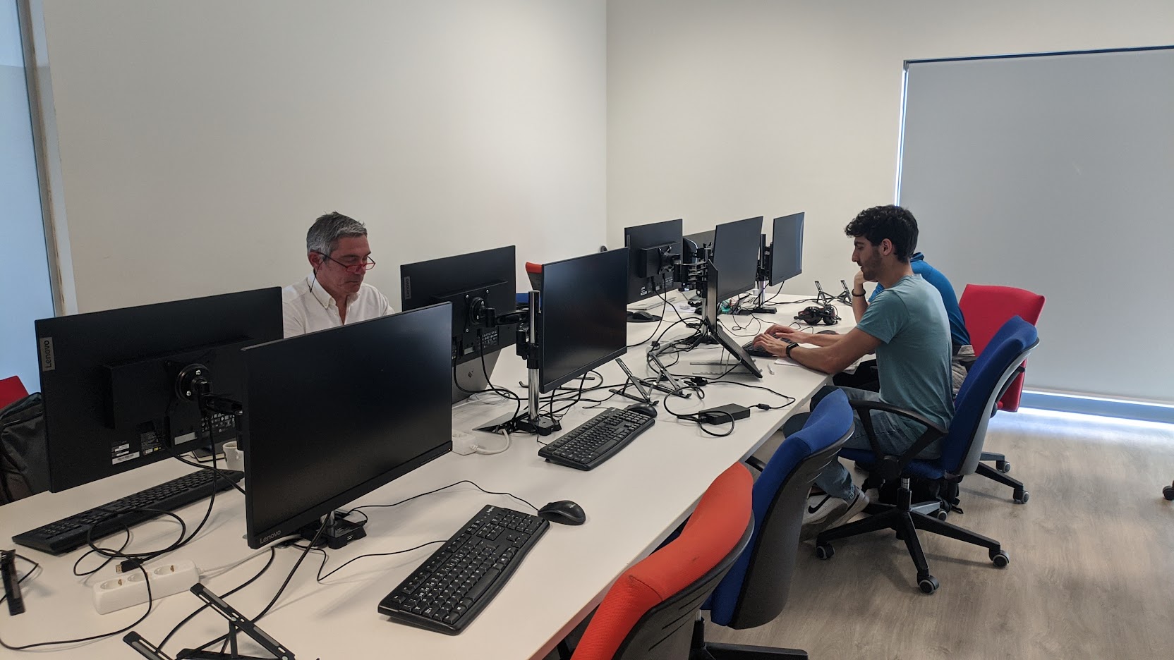 Visita a Digital Works, en Évora – EixoTIC