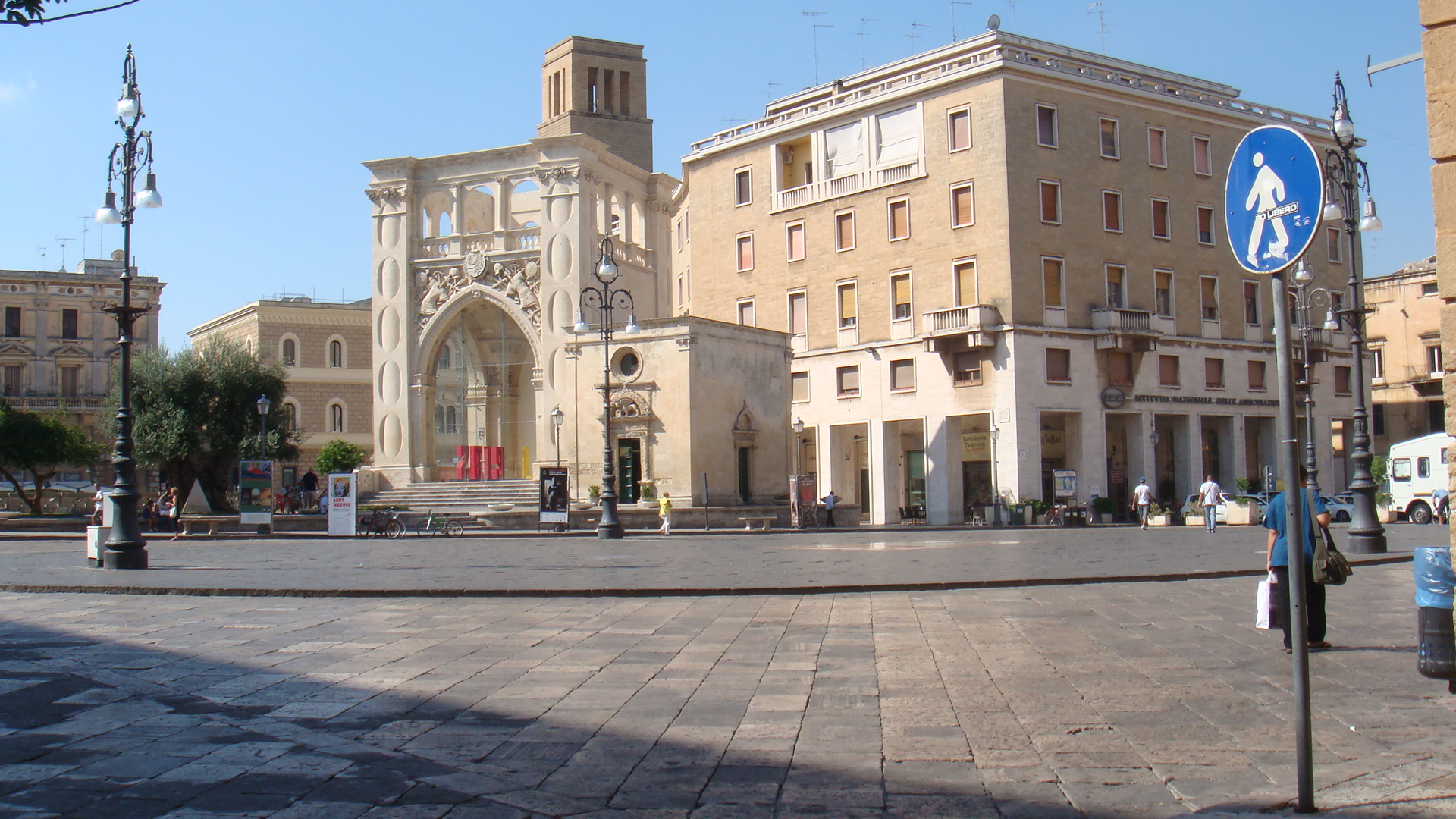Lecce: una ciudad con encanto (y buena pizza para llevar)